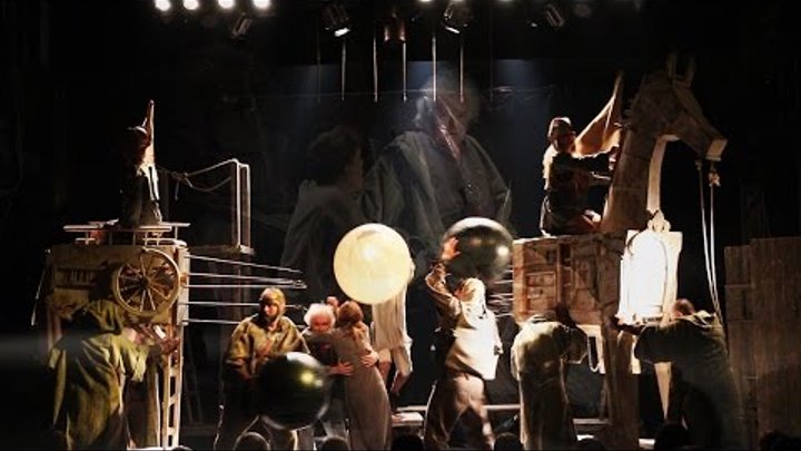 Трагедию Шекспира "Король Лир" показали в харьковском кукольном театре