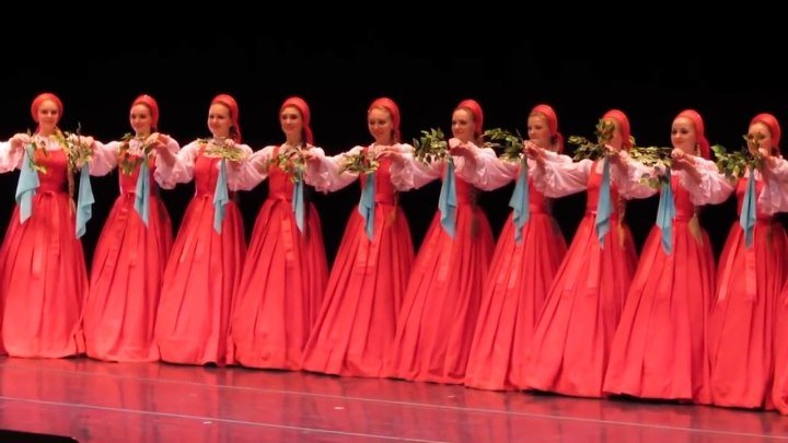 «Как русские делают это!» Иностранцев поразил русский танец «Березка»
