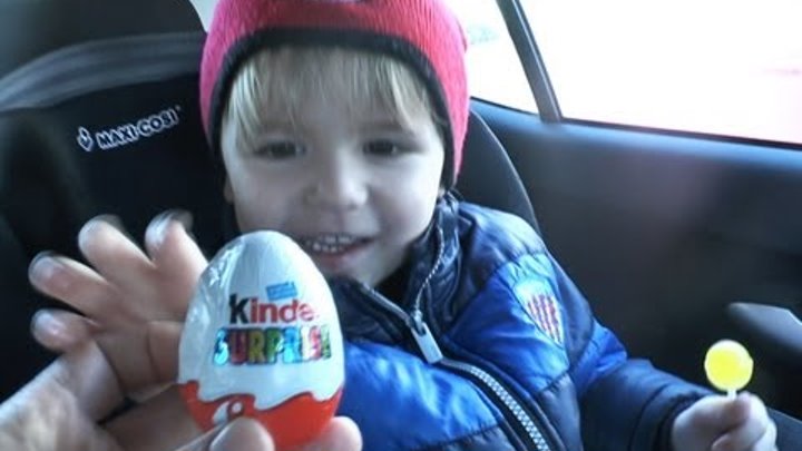 Kinder Surprise Egg - opening in a Car - cool Toy