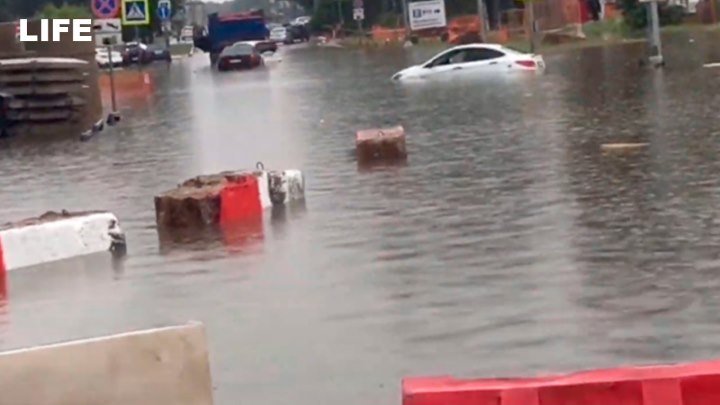 Сильный потоп в Шереметьево