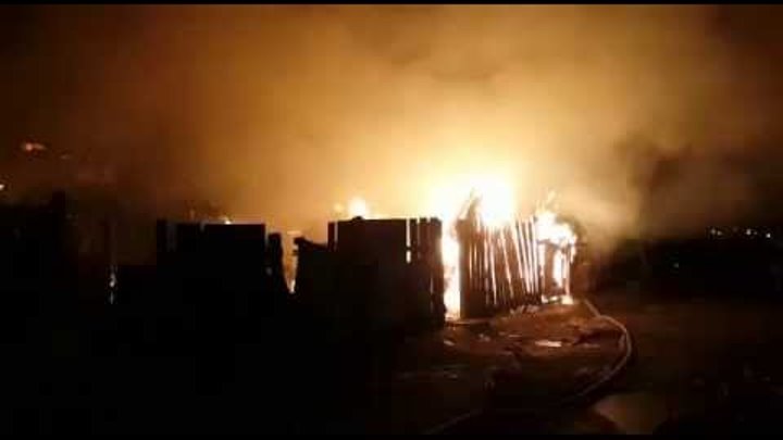 Жилой пятиквартирный дом сгорел дотла в Южно-Сахалинске