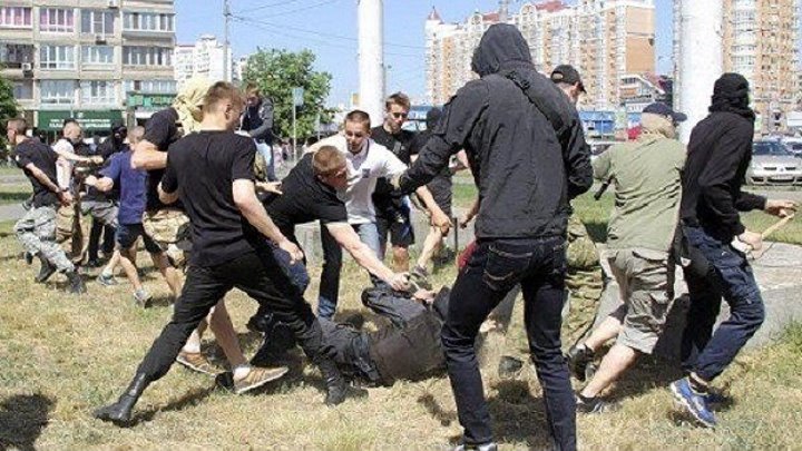 На Украине побили очередного "киборга"!!!