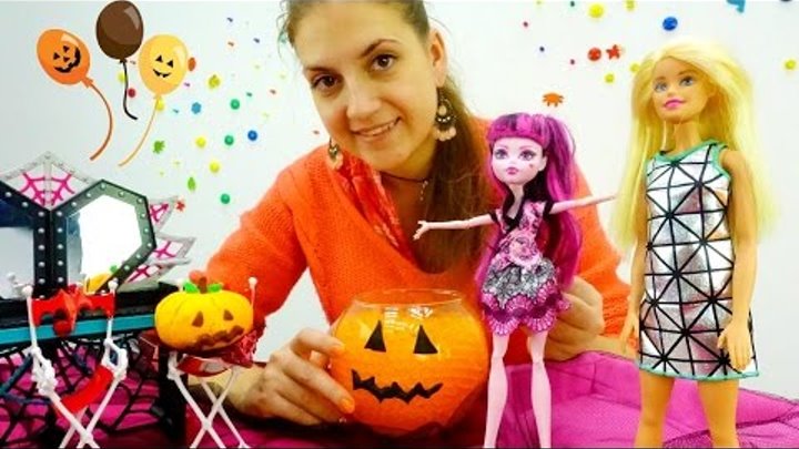 🎃 Барби и Дракулаура(Монстер ХАЙ) готовятся к Хэллоуин 🎃. Детские видео на ютьюб