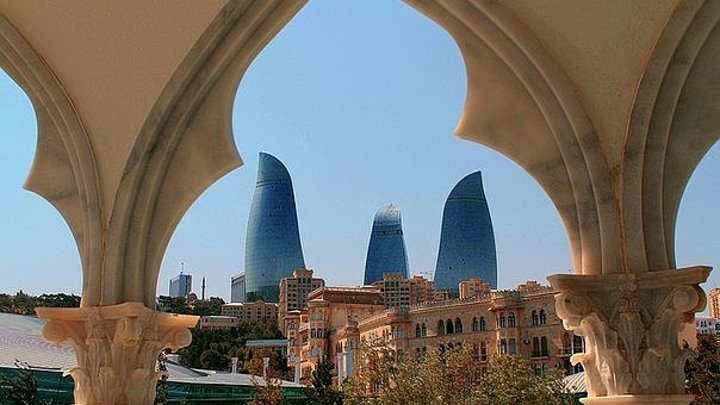 Всегда хотели узнать, как выглядит Баку? Собрал для вас небольшую подборку главных достопримечательностей города. Приезжайте, тут здорово))