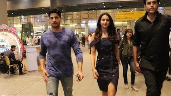 Sidharth Malhotra And Rakul Preet Singh RETURNS From Aiyaary Promotion, Spotted At Airport