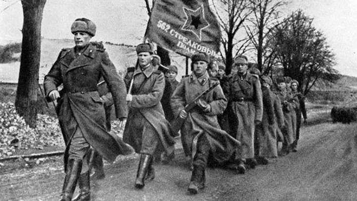 БИТВА ЗА НАШУ СОВЕТСКУЮ УКРАИНУ.1943. Покажите этот фильм всем "правильным" украинцам, истории не знающим. Никаких "героев - бандеровцев"!
