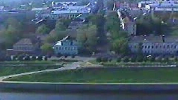 Полёт над Волгой вдоль набережной Степана Разина. 1990-е годы