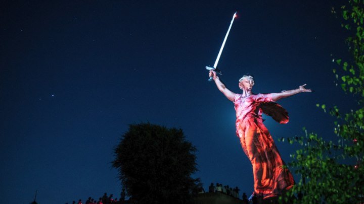 Оживающая ночью Родина Мать. Это потрясающее зрелище! Город-герой Сталинград. Мамаев курган