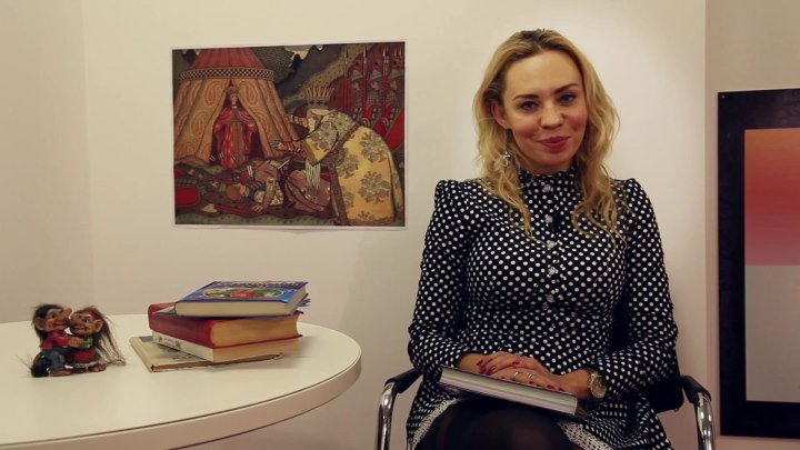 Елена Абитаева, ведущая радиостанции "Европа Плюс", читает сказку "Лиса и волк" для Ларисы А.
