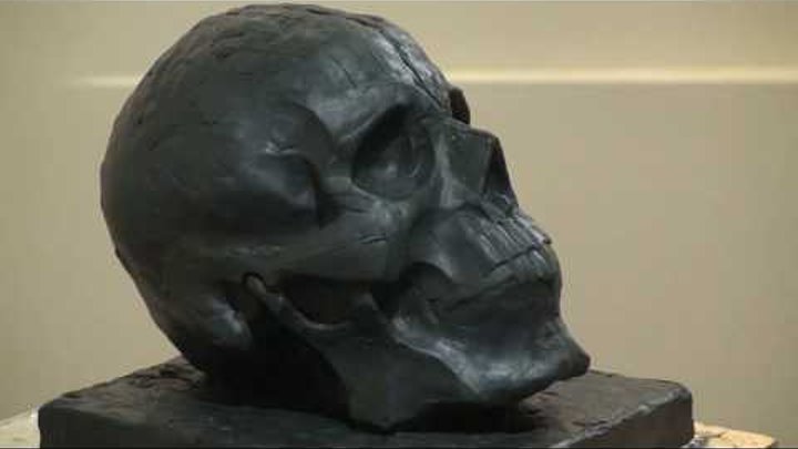 Уроки скульптуры и рисунка: лепка черепа человека, детализация, часть 4