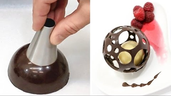 How To Make A Chocolate Sphere - Chocolate Decoration-- Esfera de Chocolate