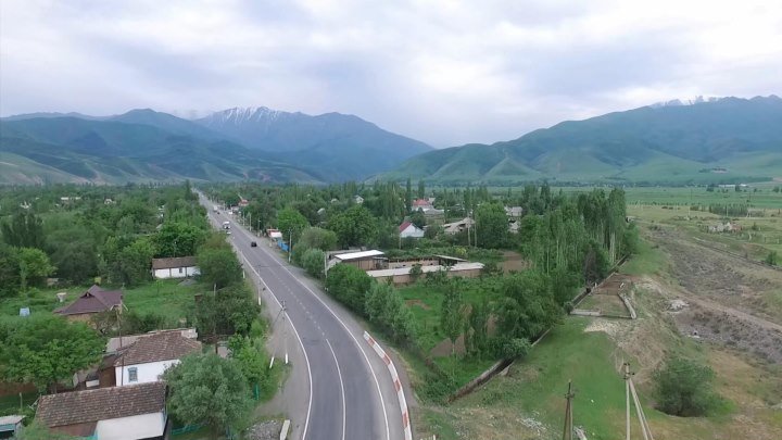 С. Сосновка (Кыргызстан) с высоты птичьего полета (100м) май 2019г.