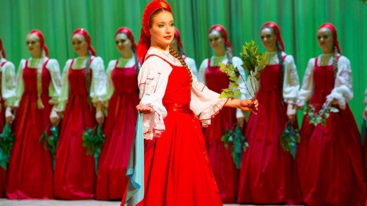 «Как русские делают это!?» Иностранцев шокировал русский танец «Березка»