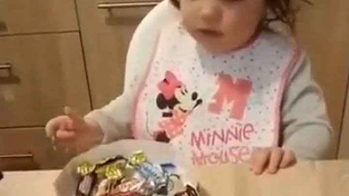 Какая прелесть. Ребенок, который не любит сладости.