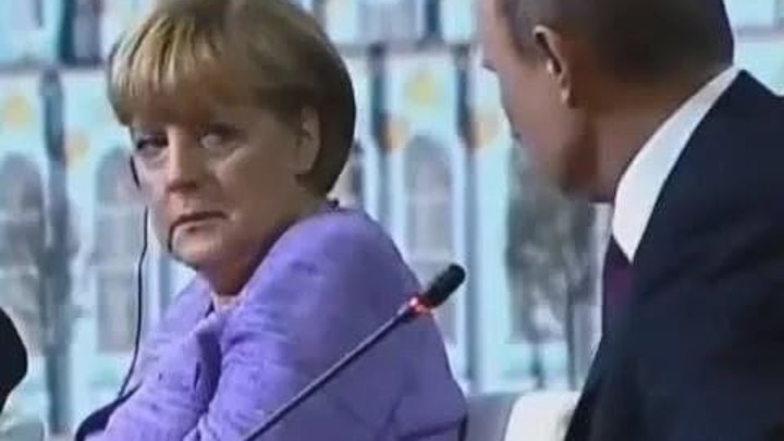 Путин рассказал Меркель анекдот про Штирлица