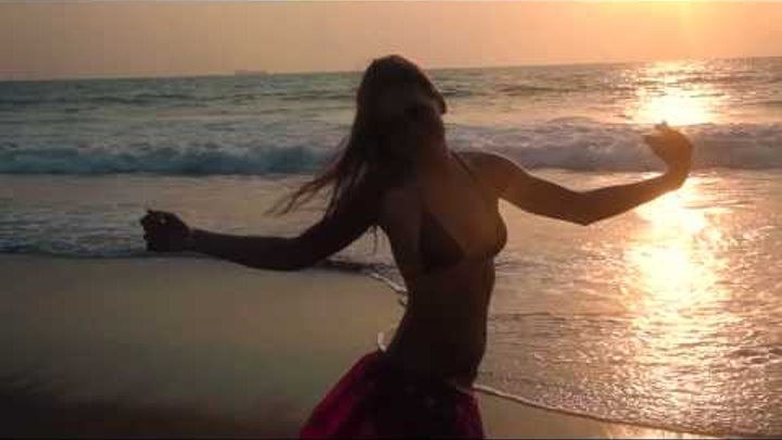 Денис Варфоломеев на съемках клипа Счастье-это ты в Индии (Гоа).