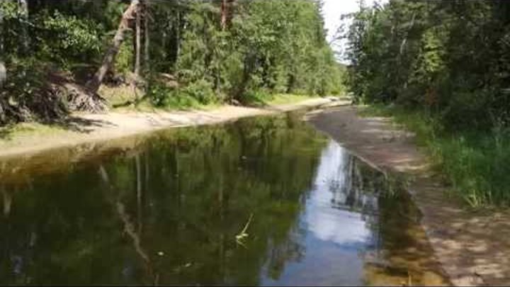 Протока-копанка на озере Селигер