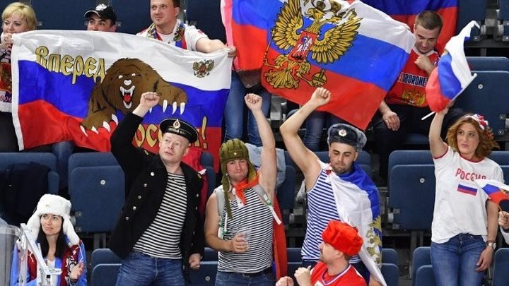Болельщики добились, чтобы российский гимн звучал громче олимпийского