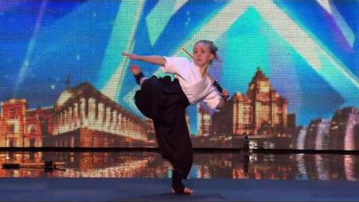 9 Yaşındaki Karateci Kızdan Muhteşem Show! ( Don't Mess With Karate Kid Jesse )