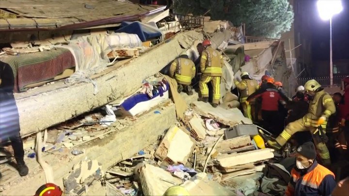 Найден 21-й погибший при обрушении дома в Стамбуле | 10 февраля | Вечер | СОБЫТИЯ ДНЯ | ФАН-ТВ