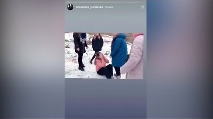 Житомирська поліція з’ясовує обставини бійки між дівчатами-підлітками - Житомир.info