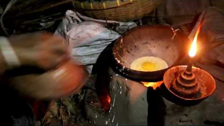 Street Food - Egg Chitoi Pitha(ডিম চিতই পিঠা) - Village Street Food - Winter Street Food