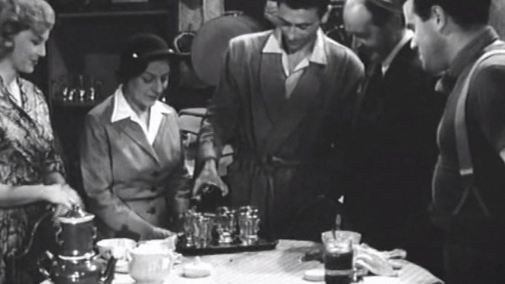 Папа, мама, моя жена и я [советская прокатная версия] (комедия с Робером Ламуре и Луи де Фюнесом) | Франция, 1955