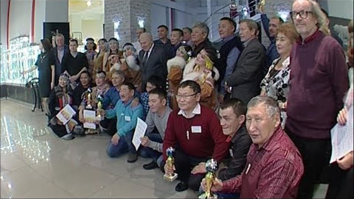 Главный приз Первого Международного фестиваля косторезного искусства остается в Магаданской области