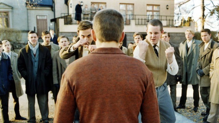 Зло (молодежная драма на реальных событиях от режиссера кинохитов «1408» и «План побега» Микаэля Хофстрема с Андреасом Уилсоном) | Швеция-Дания, 2003