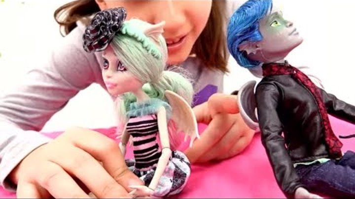 Детские игры для девочек и видео про куклы Монстер Хай: Детские игрушки для девочек распаковка