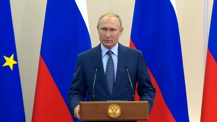 Путин о встрече с Трампом: никто не рассчитывал за два часа разрешить все спорные вопросы