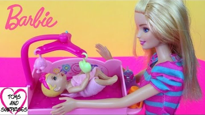 Барби Няня и малыш Играем в дочки матери с куклой пупсик Barbie Baby sitter Baby Doll Change Diaper