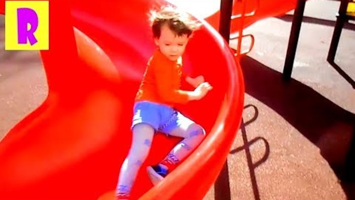 ДЕТСКАЯ ПЛОЩАДКА Рома играет на детской площадке Развлечение горка Playground for children HappyRoma