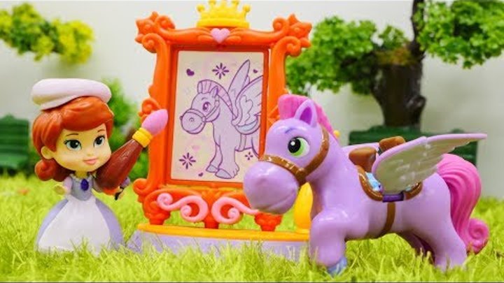 Игрушки для детей ПРИНЦЕССА СОФИЯ 👸 Мультик с игрушками: София Прекрасная рисует коняшку! #Куклы