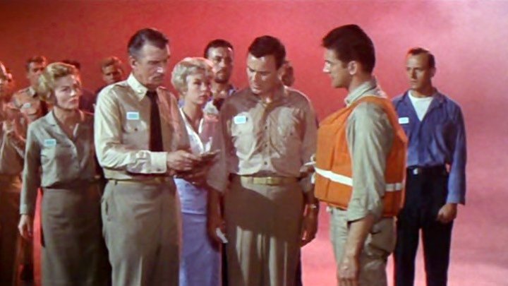 Película Viaje al Fondo del Mar (1961) - D.Latino