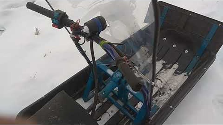 НА ГУСЕНИЧНОМ ХОДУ МОДЕЛИСТ-КОНСТРУКТОР