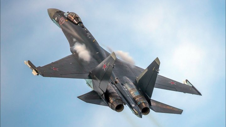Су-35 Фигуры высшего пилотажа на МАКСе (4К)