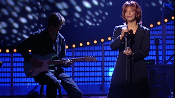 Donna Summer - "Live And More Encore" (концерт в Медисон Сквер Гарден,Нью-Йорк) June 22, 1999