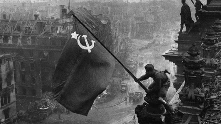 Полковник Рашид Меджидов первым водрузил Красное знамя над Берлином