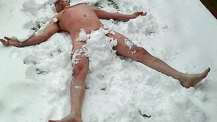 Любовница выставила голого мужика на мороз, но менты пришли на помощь)))