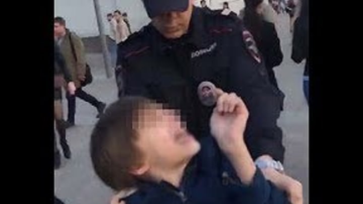 В Москве задержали ребенка за чтение стихов вслух!!!