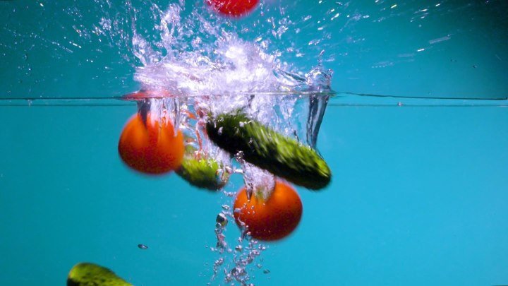 Cucumbers and Tomatoes, Огурцы и Помидоры - Slow Motion