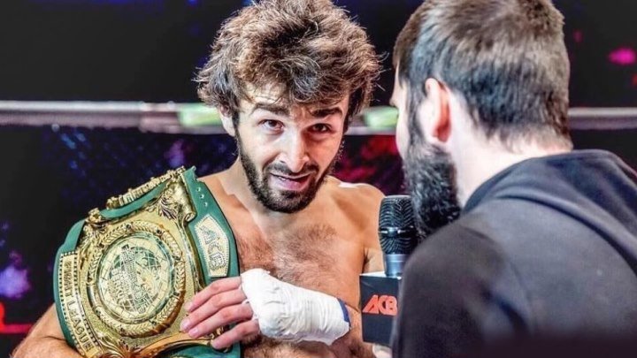 Забит Магомедшарипов - зрелищный боец UFC из России