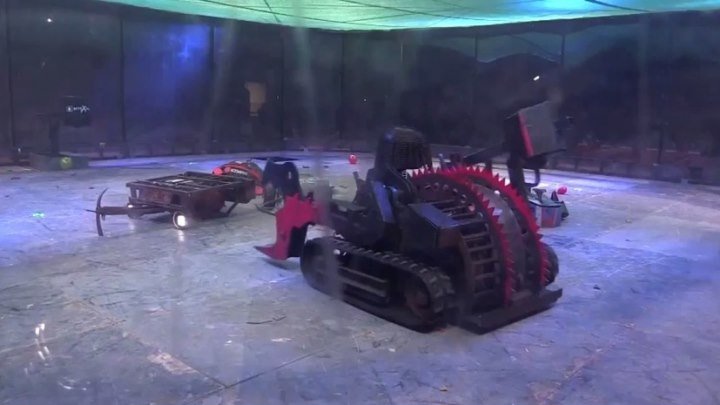 Восстание машин на Неве- в Санкт-Петербурге прошли бои роботов «Бронебот»