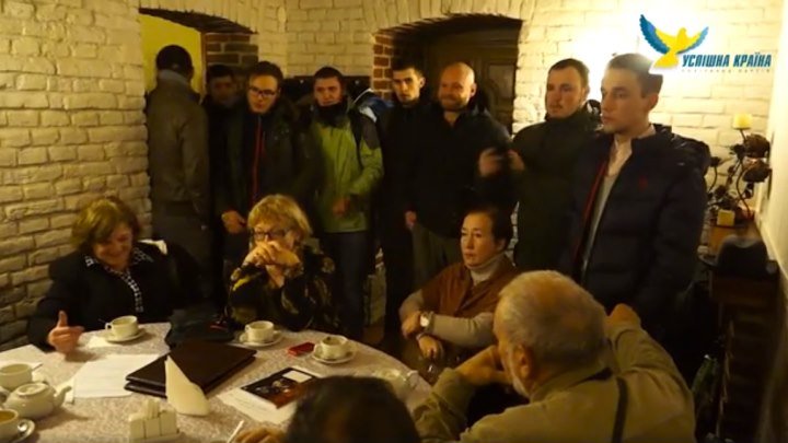 Незваные гости на круглом столе Львовской команды «Успішна країна»