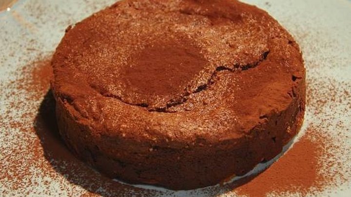 Юлия Высоцкая — Сливочно-шоколадный пирог с миндалем