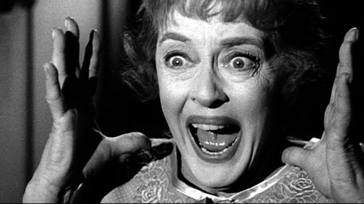 Тише... Тише, милая Шарлотта (психологический триллер от режиссера фильмов «Что случилось с Бэби Джейн?» и «Банда Гриссомов» Роберта Олдрича с Бетт Дэвис и Оливией де Хэвилленд) | США, 1964