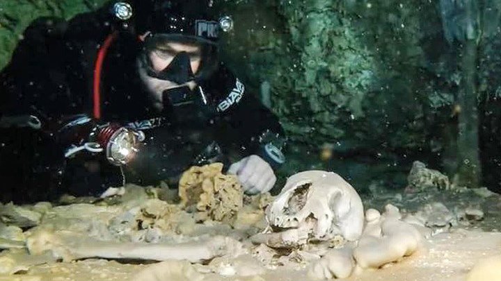 В подводной пещере в Мексике найдены останки древнего человека