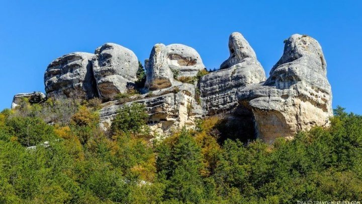 Каралезскую долину охраняют каменные великаны