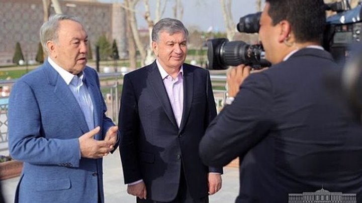 Samarqanddagi samimiy uchrashuv - Shavkat Mirziyoyev va Nursultan Nazarbayev